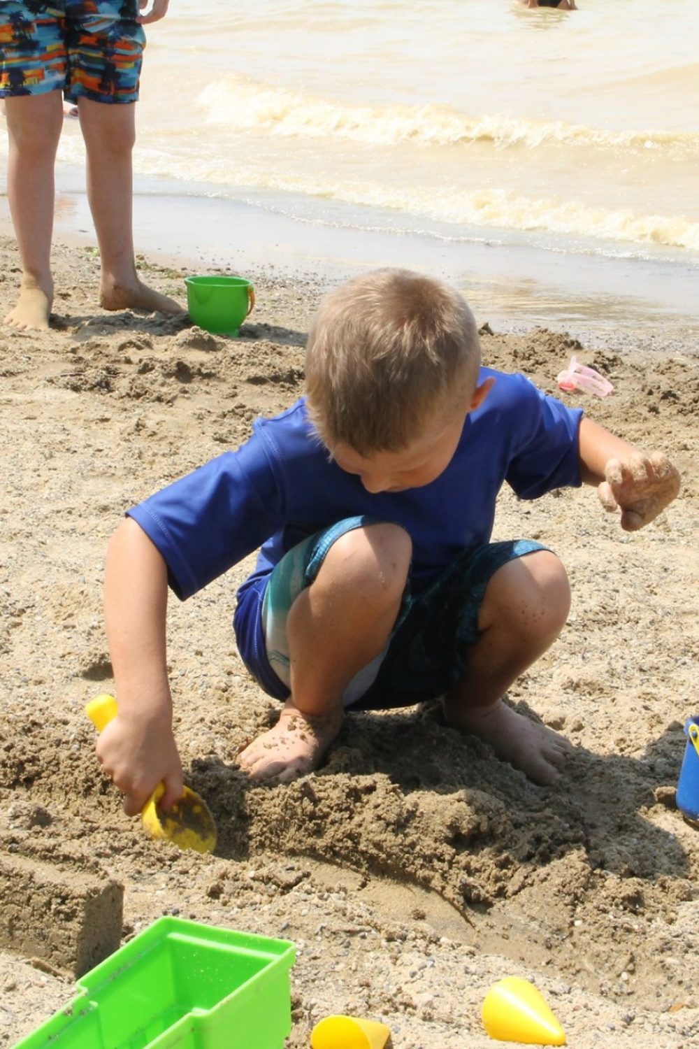Have fun with family day trips-beach day