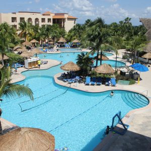 How to budget vacation: Sandos Playacar Pool in Riviera Maya Mexico