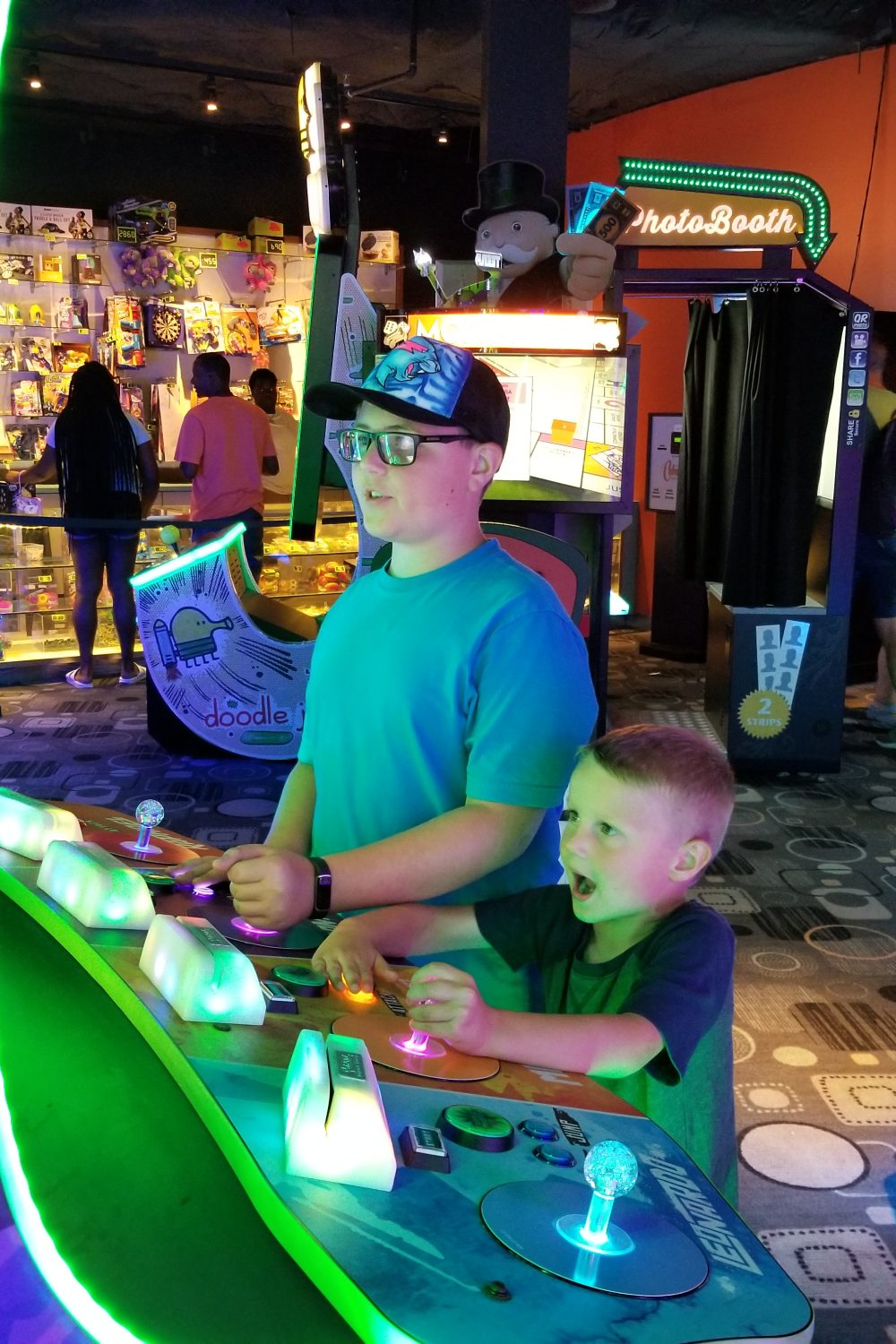 Children playing games in the arcade at Universal's Cabana Bay