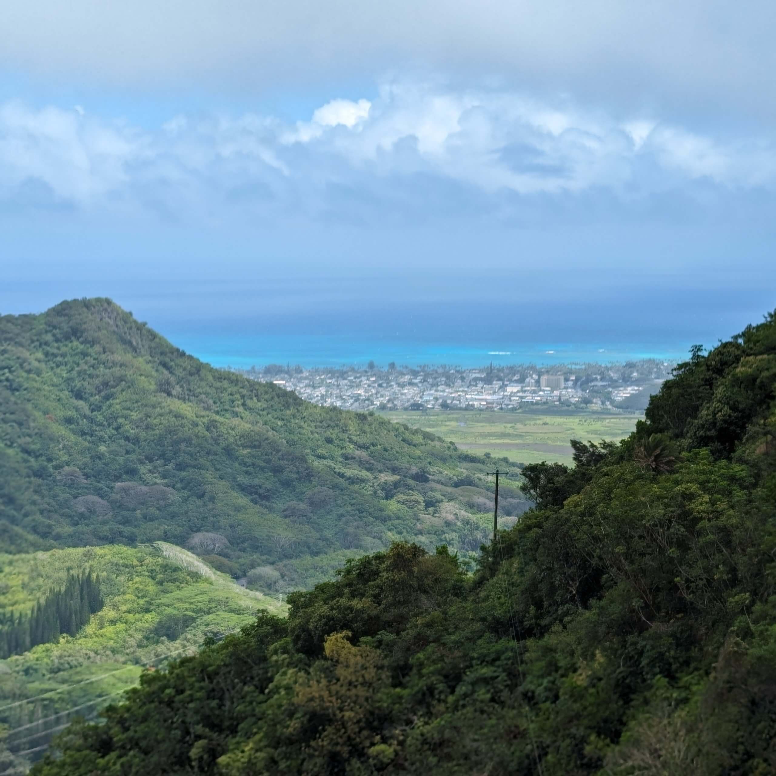 Nu'uanu Pali Lookout on Oahu