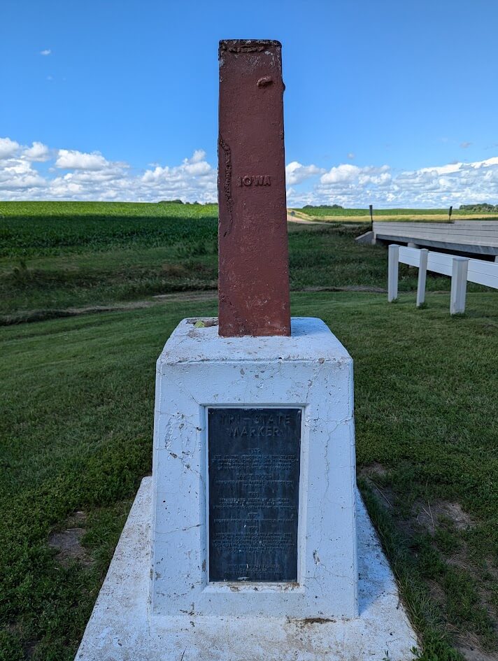 Tri-State Marker for Iowa, Minnesota and South Dakota