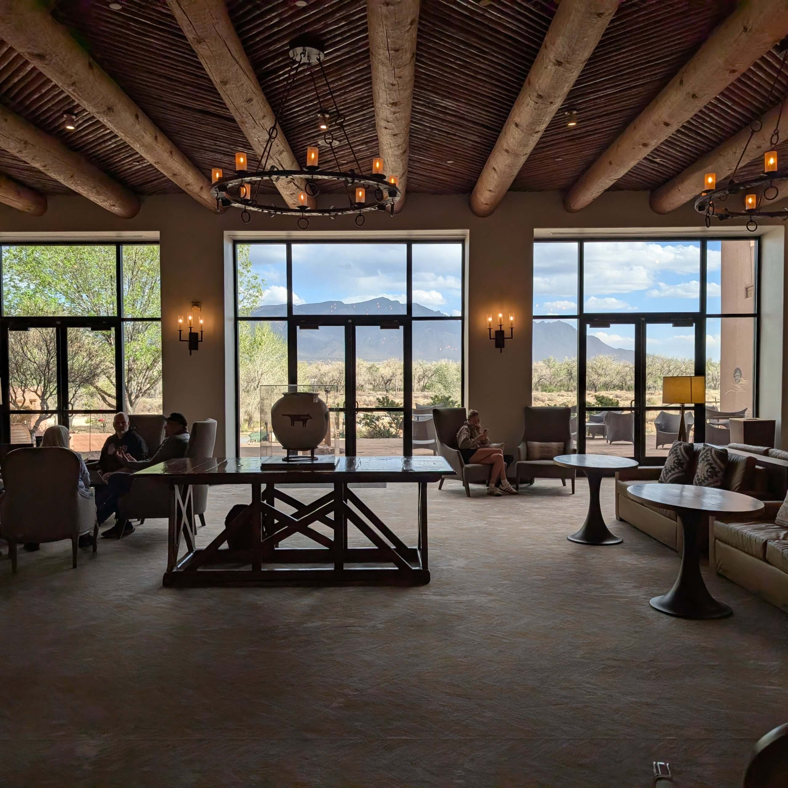 Hyatt Regency Tamaya Main Living room area